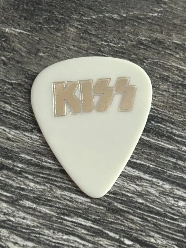 KISS Guitar Pick GENE SIMMONS Hot In The Shade Concert Tour White Vintage Kiss