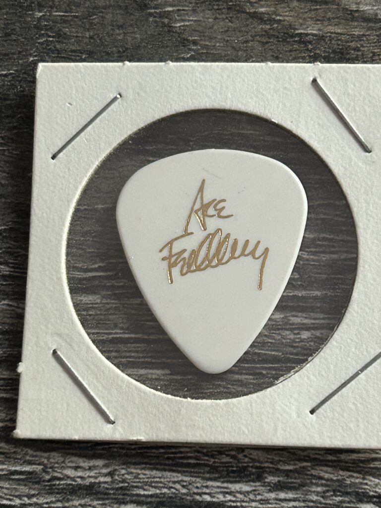 KISS Guitar Pick ACE FREHLEY 12 Picks Promo CD Release White Gold Vintage Kiss