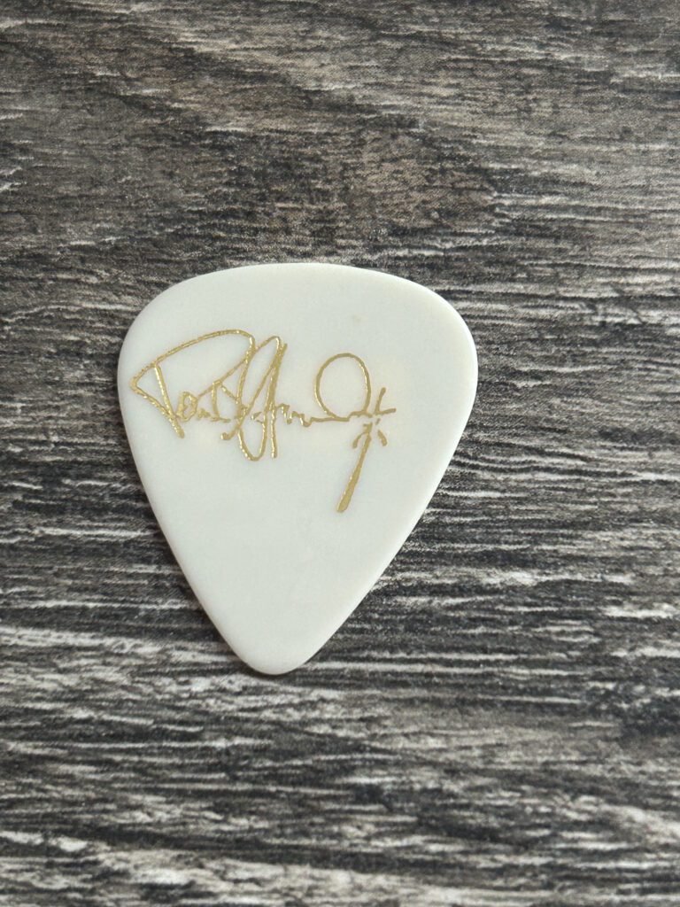 KISS Guitar Pick PAUL STANLEY Revenge Concert Tour White Gold Vintage Kiss