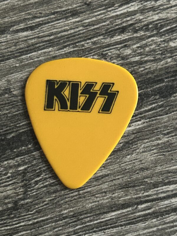 KISS Guitar Pick BRUCE KULICK Revenge Concert Tour Yellow Black Vintage Kiss