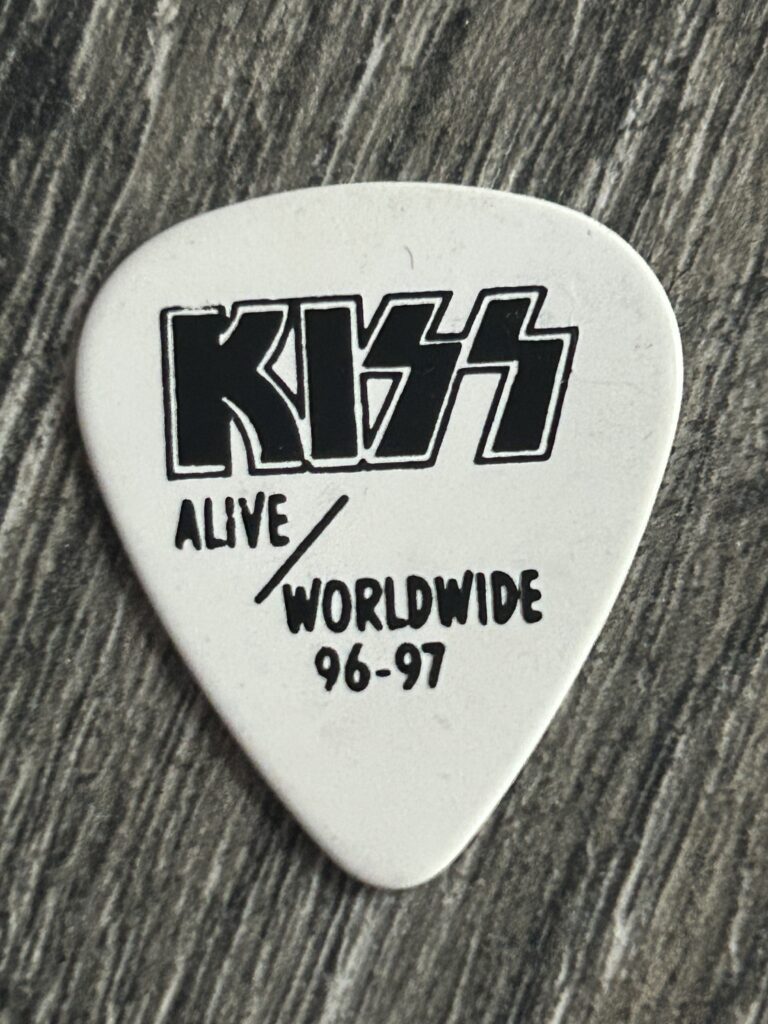 KISS Guitar Pick ACE FREHLEY Alive Worldwide Reunion White Black Vintage Kiss