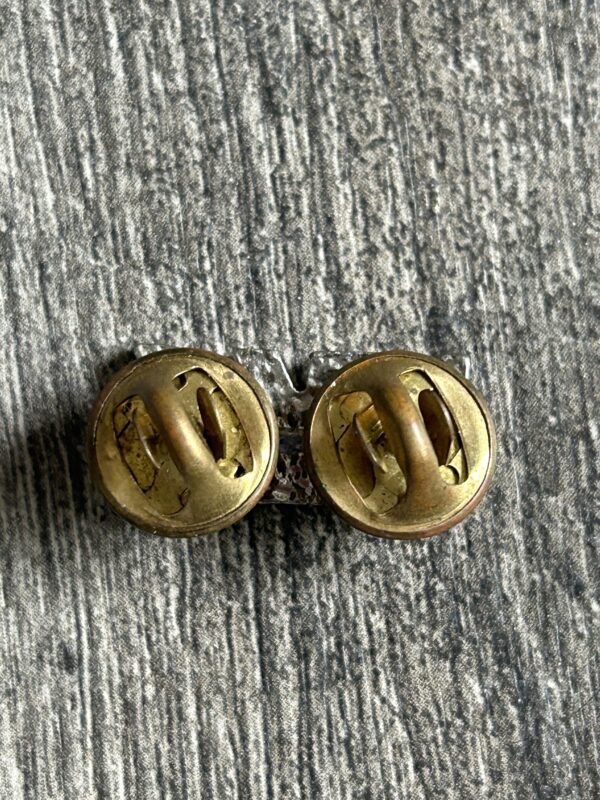 KISS Pin Badge Silver Metal Classic Logo UNWORN Vintage Kiss Memorabilia 1980's - Image 2