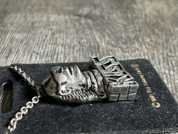KISS Pendant Necklace Jewelry Sphinx Hot In The Shade Germany Vintage Kiss B - Image 3