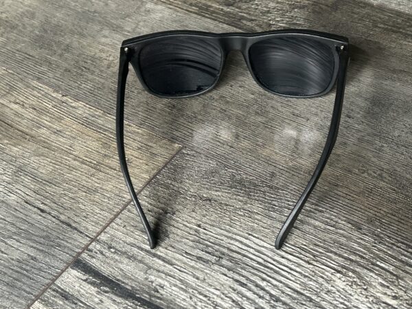KISS Sunglasses Hot In The Shade Tour Red Logo Dark Vintage Kiss Memorabilia