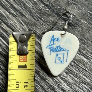 Kiss Guitar Pick Earring ACE FREHLEY Just For Fun Tour 1992 B Vintage Kiss