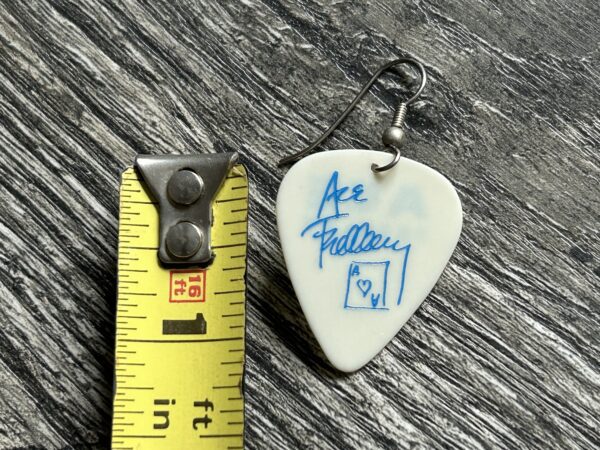 Kiss Guitar Pick Earring ACE FREHLEY Just For Fun Tour 1992 B Vintage Kiss