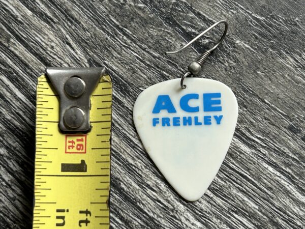 Kiss Guitar Pick Earring ACE FREHLEY Just For Fun Tour 1992 B Vintage Kiss