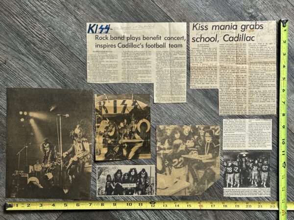 KISS Clipping Lot Cadillac Michigan Concert Alive Tour 1975 Vintage Kiss Aucoin