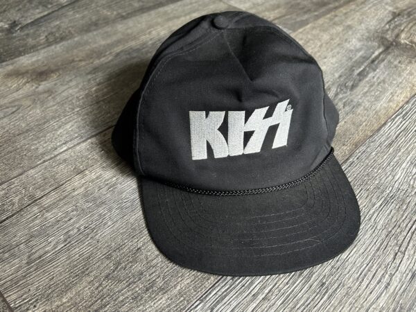 KISS Hat Silver Embroidered Logo UNWORN Winterland Revenge 1992 Vintage Kiss
