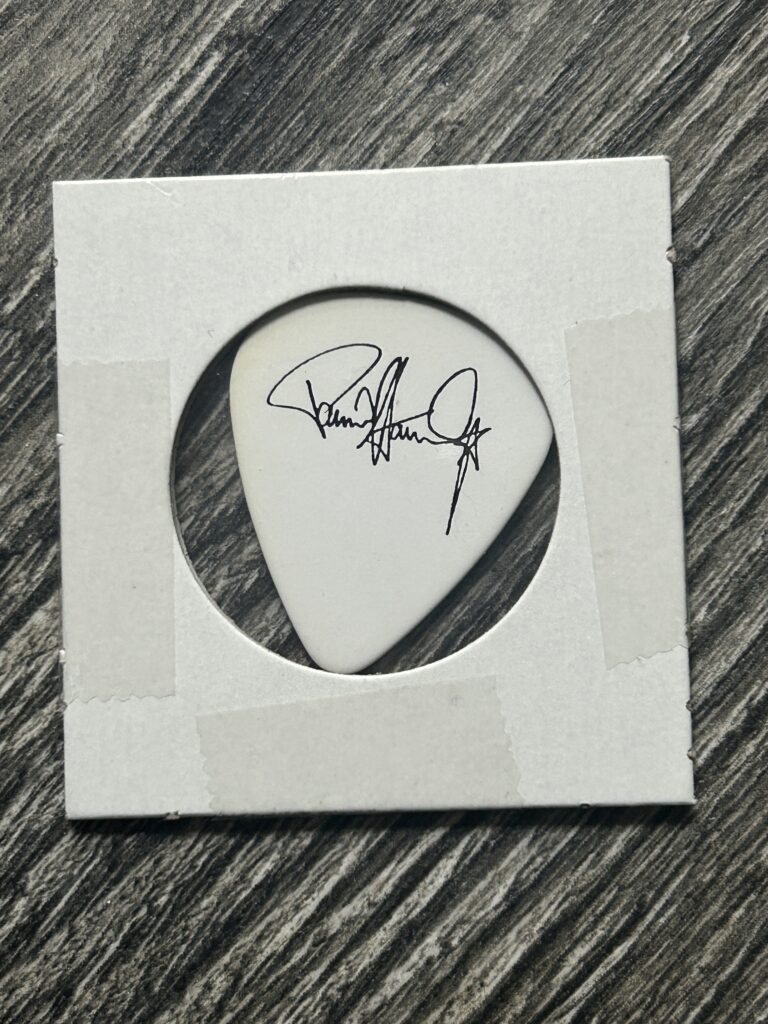 KISS Guitar Pick PAUL STANLEY Farewell Tour White Black Vintage Kiss Concert
