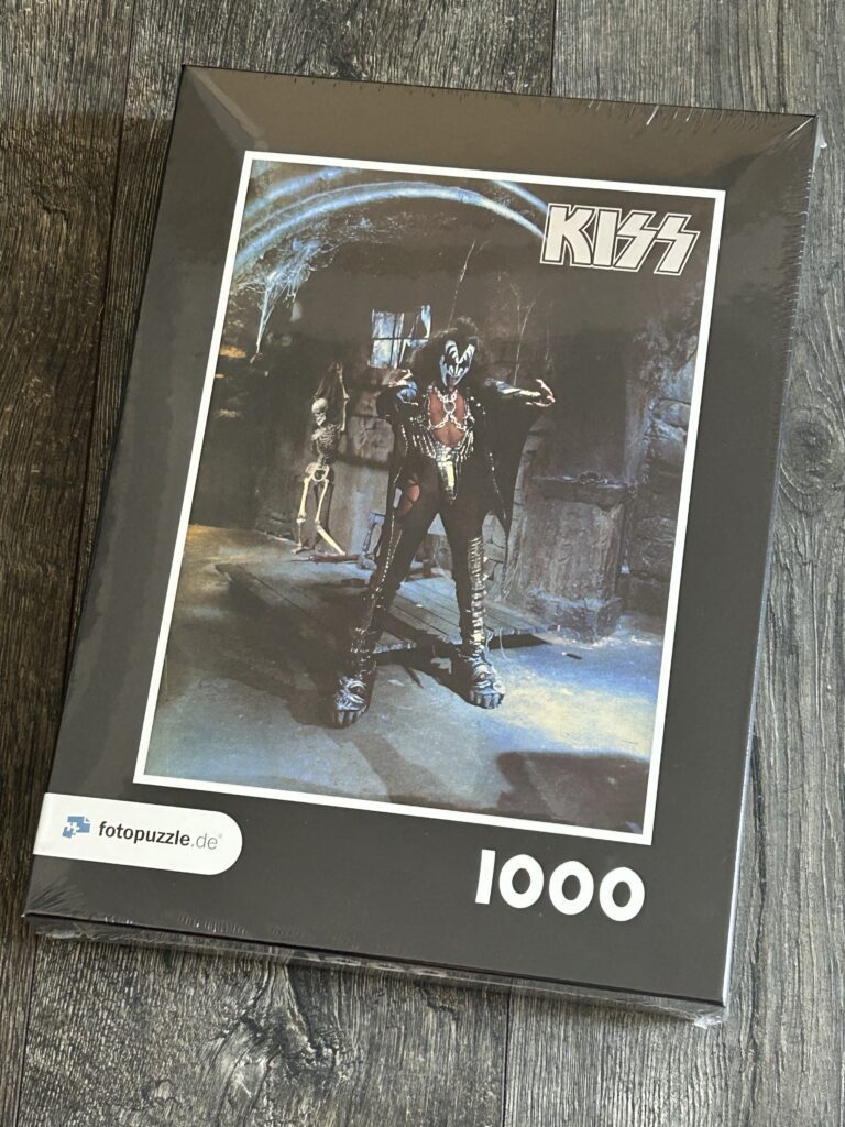 KISS Jigsaw Puzzle Kiss Meets The Phantom Gene Simmons 1000 Sealed Vintage Kiss