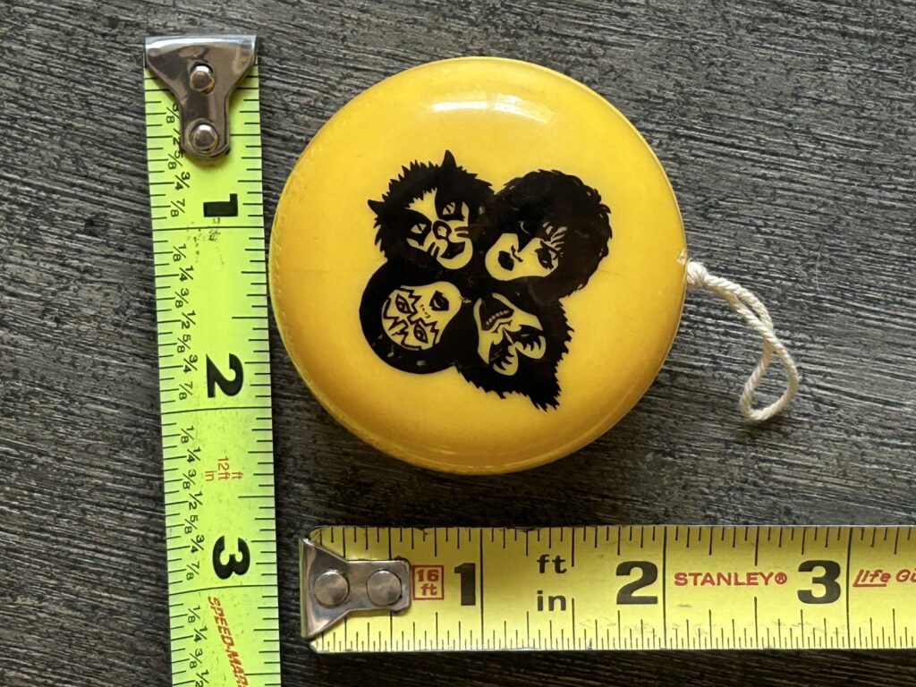 KISS Yo-Yo Rock And Roll Over Yellow Unused Vintage Kiss Memorabilia Headshop