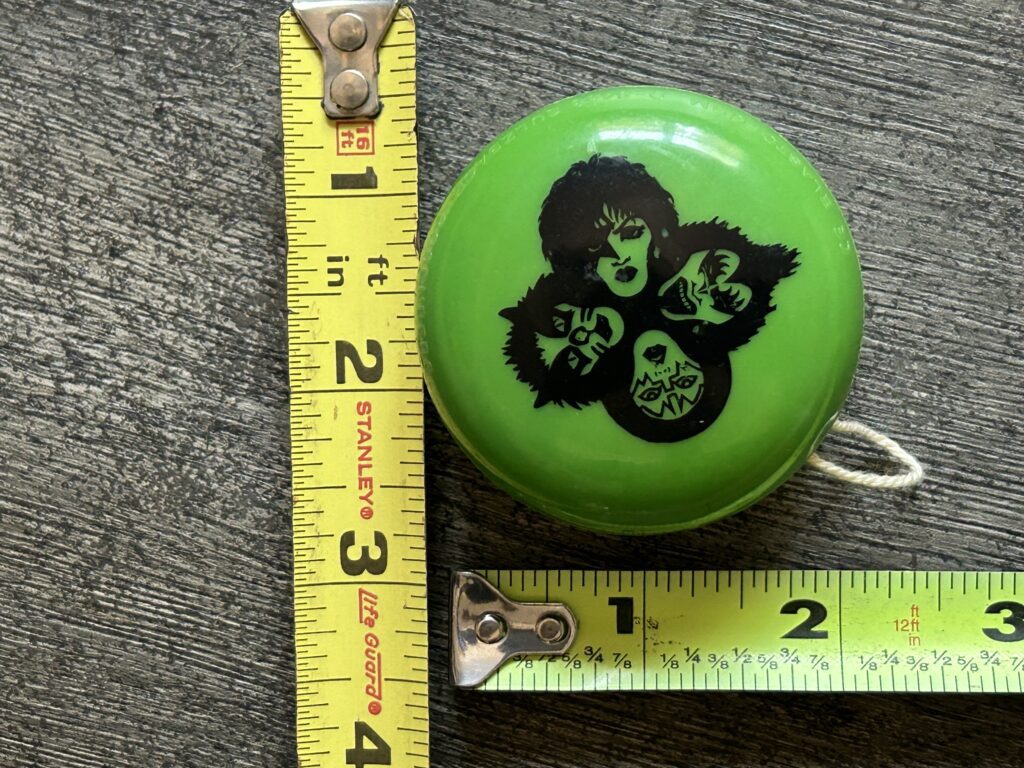KISS Yo-Yo Rock And Roll Over Green Unused Vintage Kiss Memorabilia Headshop