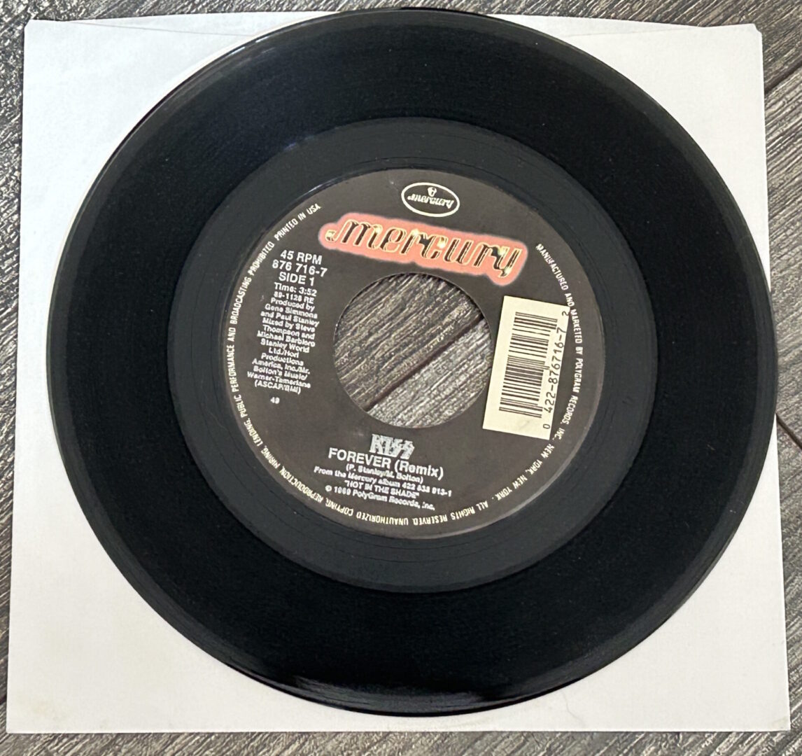 KISS Vinyl 7" 45 Single Forever Remix Street Giveth USA Vintage Kiss Carr Kulick