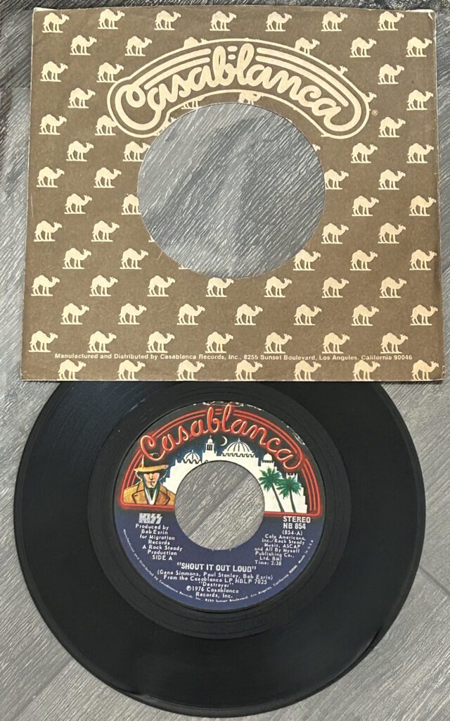 KISS Vinyl 7" Shout It Out Loud Sweet Pain Blue Label USA Vintage Kiss Aucoin