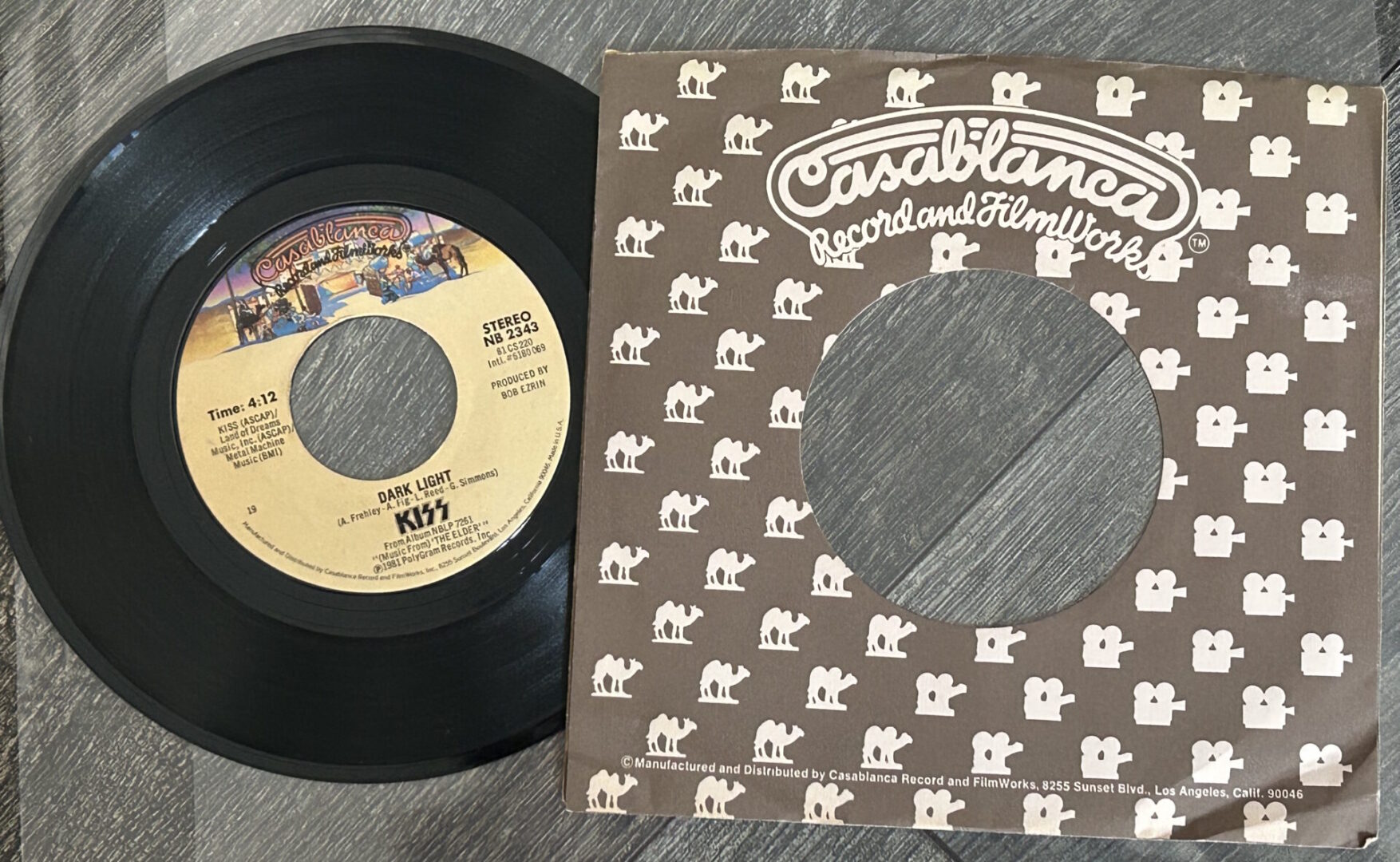 KISS Vinyl 7" 45 World Without Heroes Dark Light USA Vintage Kiss Aucoin Elder