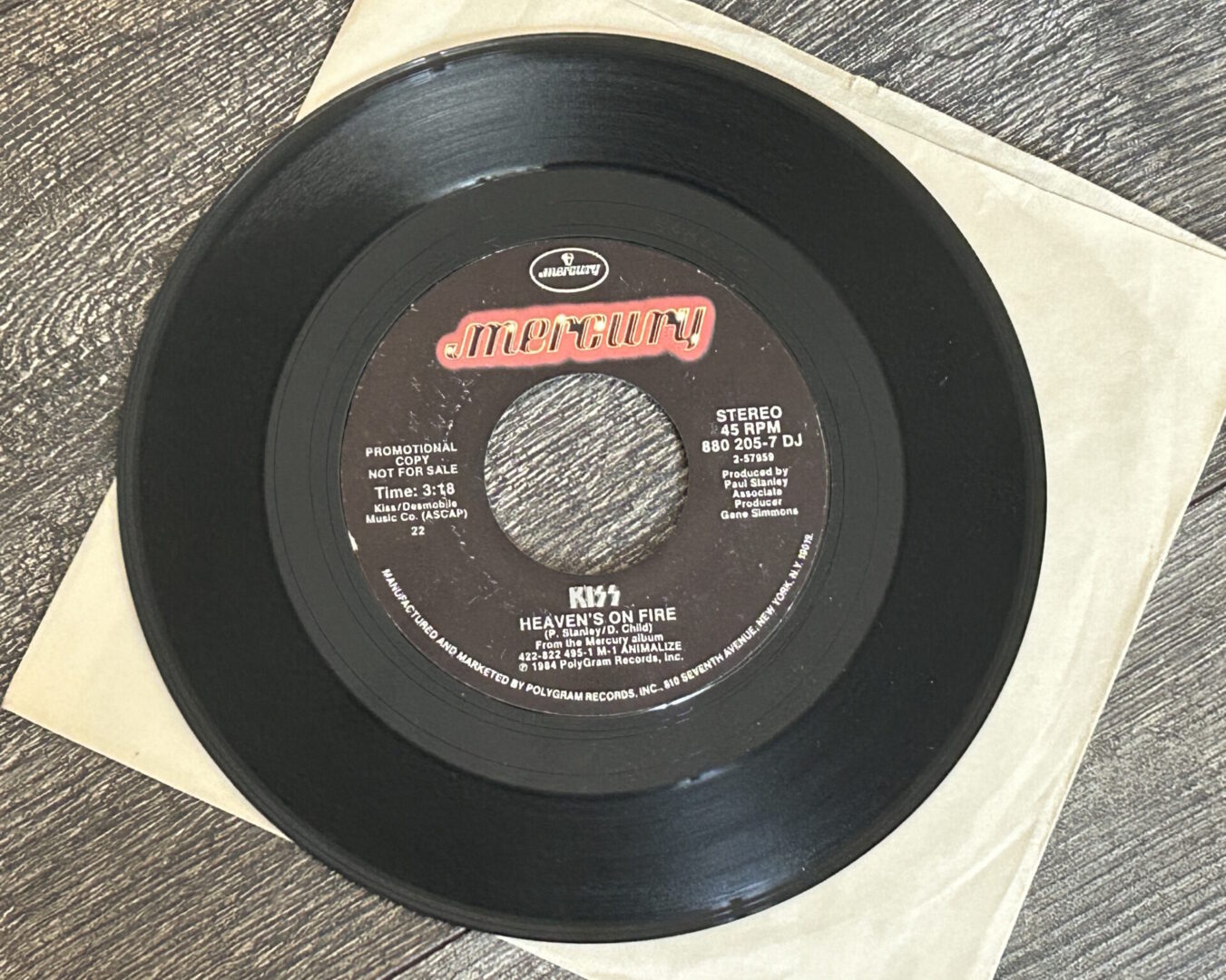 KISS Vinyl 7" 45 Single Heaven's On Fire PROMO USA Vintage Kiss Animalize Carr