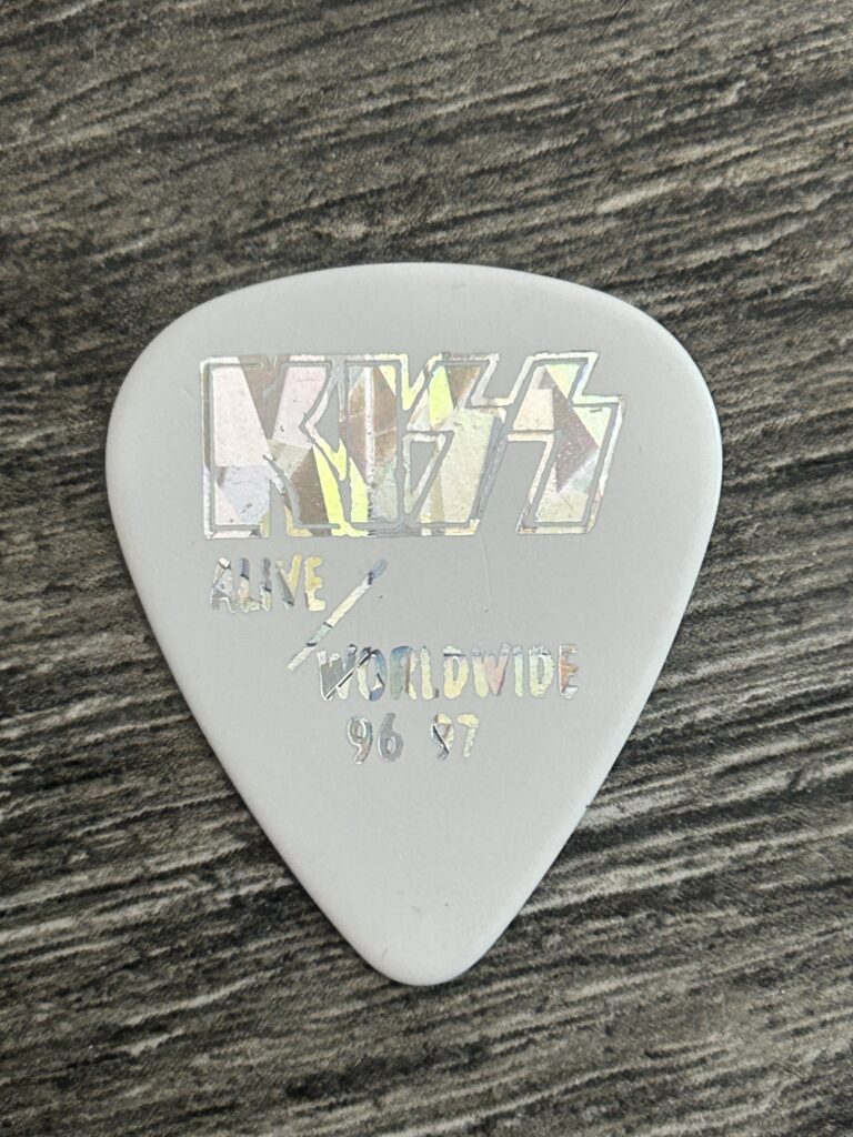 KISS Guitar Pick PAUL STANLEY Alive Reunion White Silver NoDash Vintage Kiss B