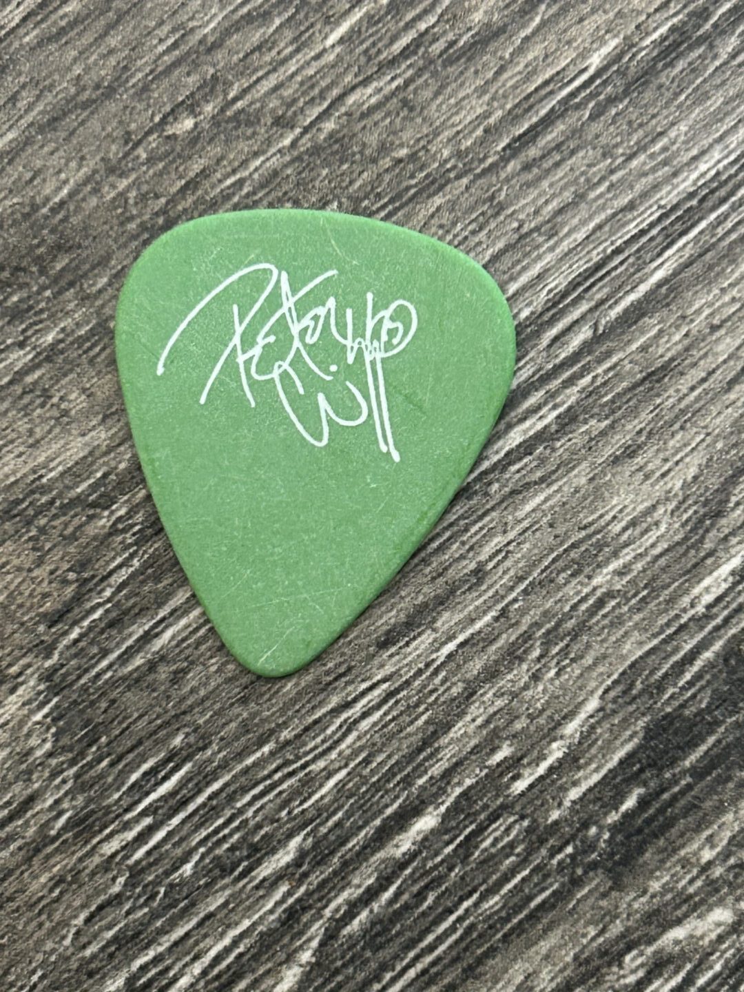 KISS Guitar Pick PETER CRISS Reunion Tour High Signature Variant Green Vintage