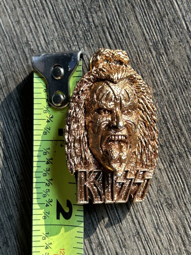 KISS Pin Badge Gene Simmons Head Gold Metal Vintage Kiss Memorabilia Aucoin