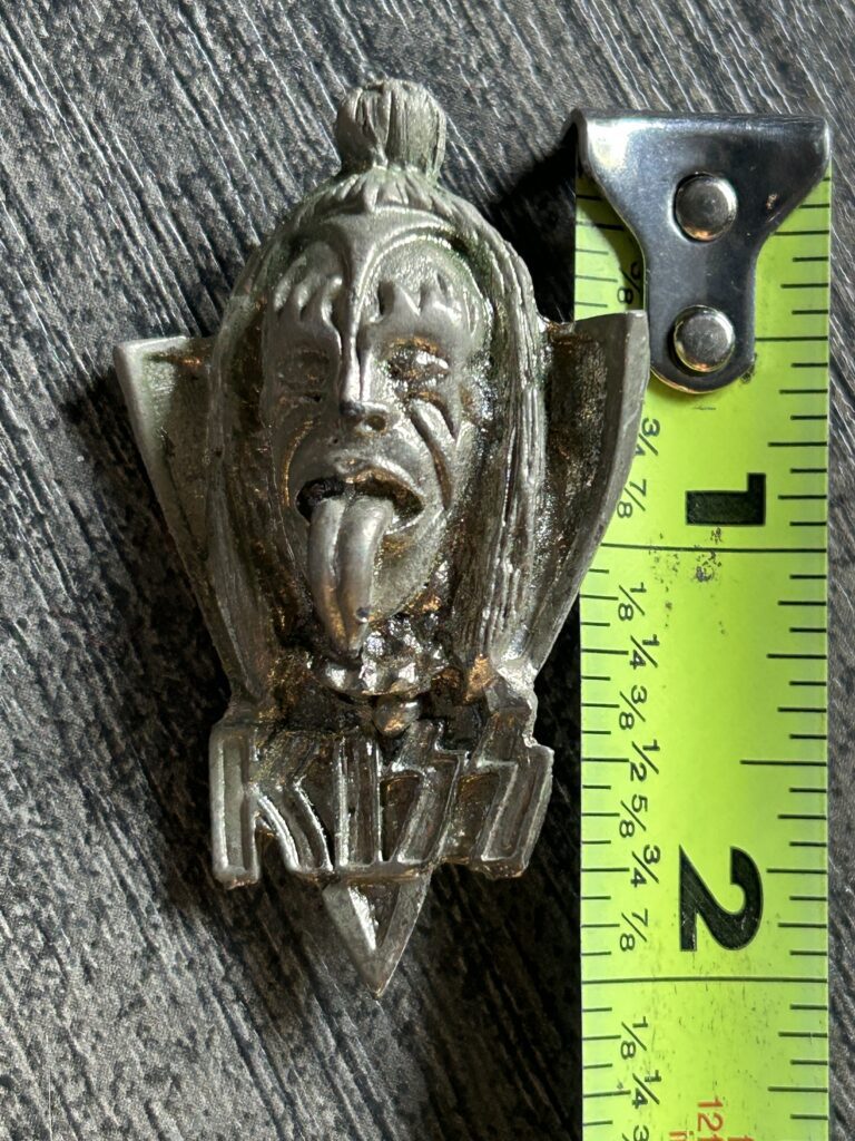 KISS Pin Badge Gene Simmons Head Triangle Back Vintage Kiss Memorabilia Aucoin