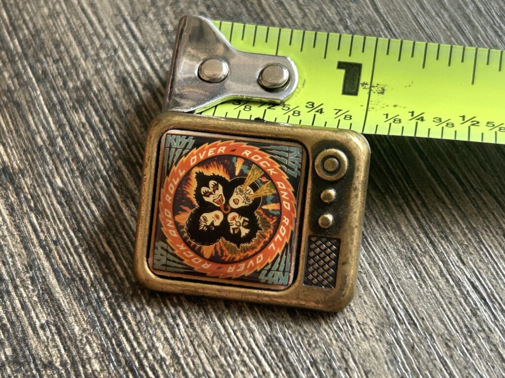 KISS Pin Badge Rock And Roll Over Album TV 1" Vintage Kiss Memorabilia Aucoin B