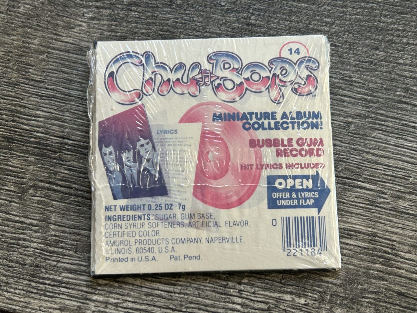 KISS Chu-Bops Unmasked Mini Gum Vinyl Album SEALED Vintage Kiss Aucoin 1980