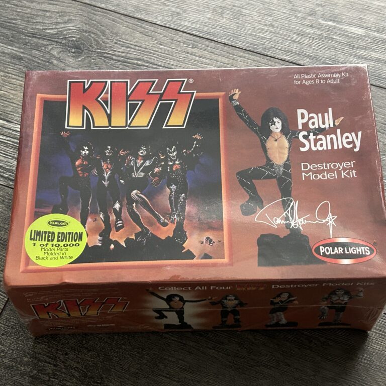 KISS 1998 Paul Stanley Destroyer Polar Lights Model Kit