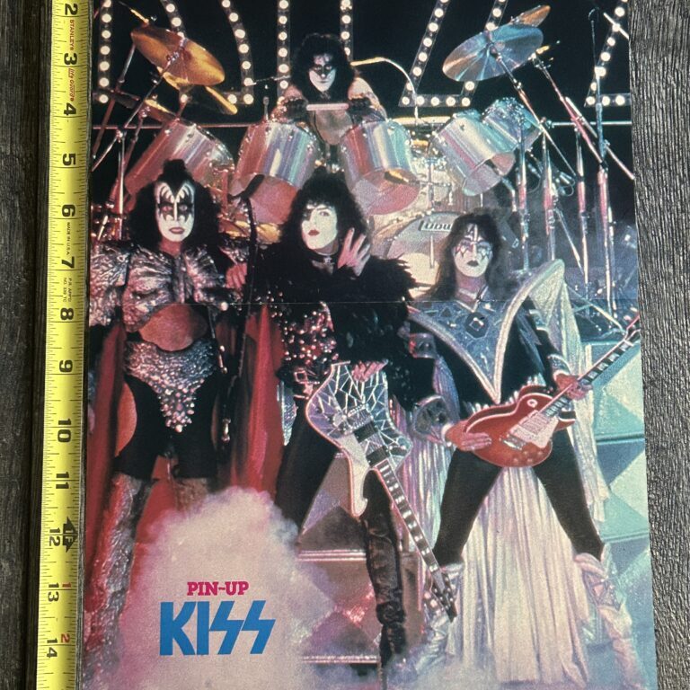 KISS Poster Centerfold Unmasked Tour Palladium NY Band Group Pose On Stage -- Australia Aussie Women's Weekly 1980 -- measures 10x15 Vintage Kiss Aucoin