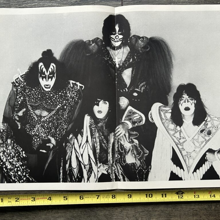 KISS Poster Centerfold Dynasty Classic Superhero Netherlands Vintage Kiss Aucoin