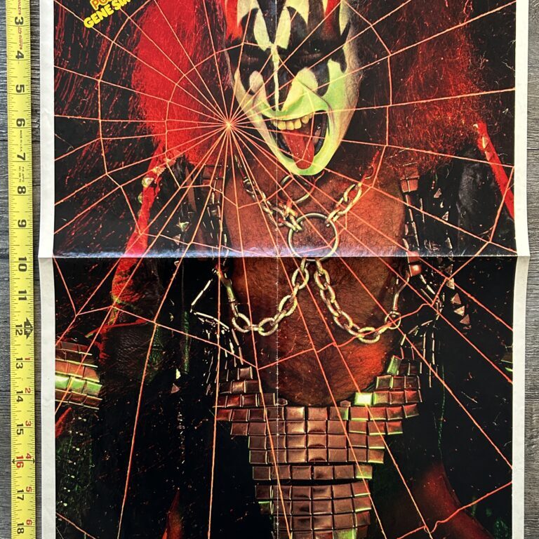 KISS Poster Centerfold Gene Simmons Spider-Web Popcorn Vintage Kiss Aucoin 14x19