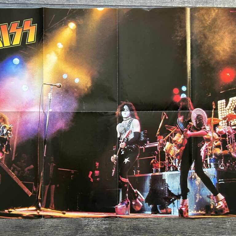 KISS Poster Centerfold Alive Tour 1976 Japan Japanese Vintage Kiss Aucoin 20x29