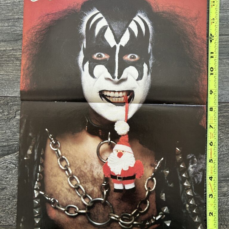 KISS Poster Centerfold Alive 2 GENE SIMMONS Christmas 1977 Vintage Kiss Aucoin