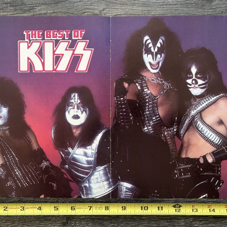 KISS Poster Centerfold Love Gun Group Pose Best Of Kiss Vintage Kiss Aucoin