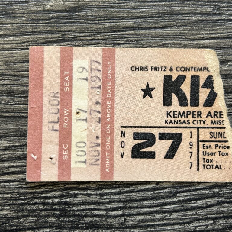 KISS TICKET STUB Alive 2 Concert Tour Kansas City Nov 1977 Vintage Kiss Aucoin A