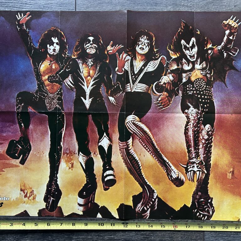 KISS Poster Centerfold Destroyer Album Cover Popfoto Vintage Kiss Aucoin 17x24