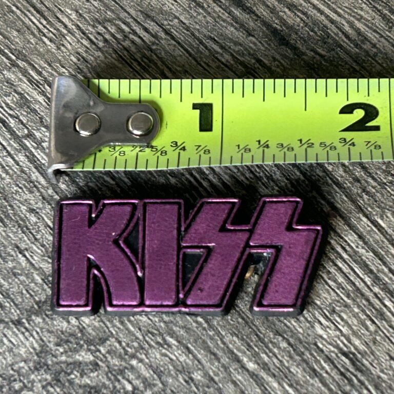 KISS Pin Badge Purple Logo Plastic 1 3/4" Vintage Kiss Paul Stanley 1980's