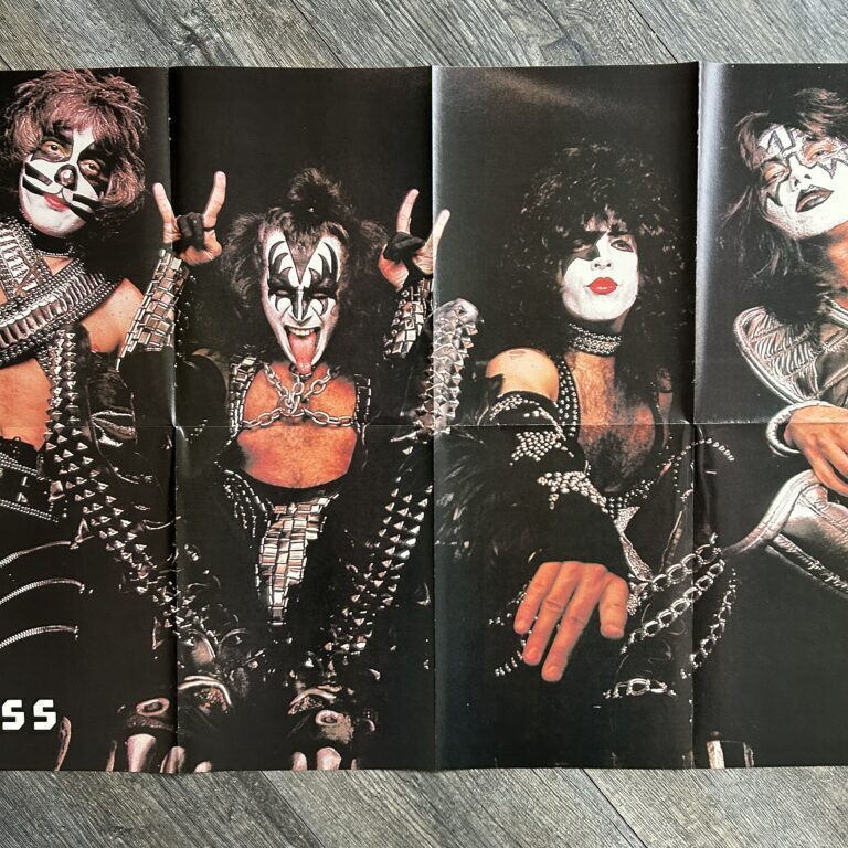 KISS Poster Centerfold Love Gun Black Background Vintage Kiss Aucoin 21x31