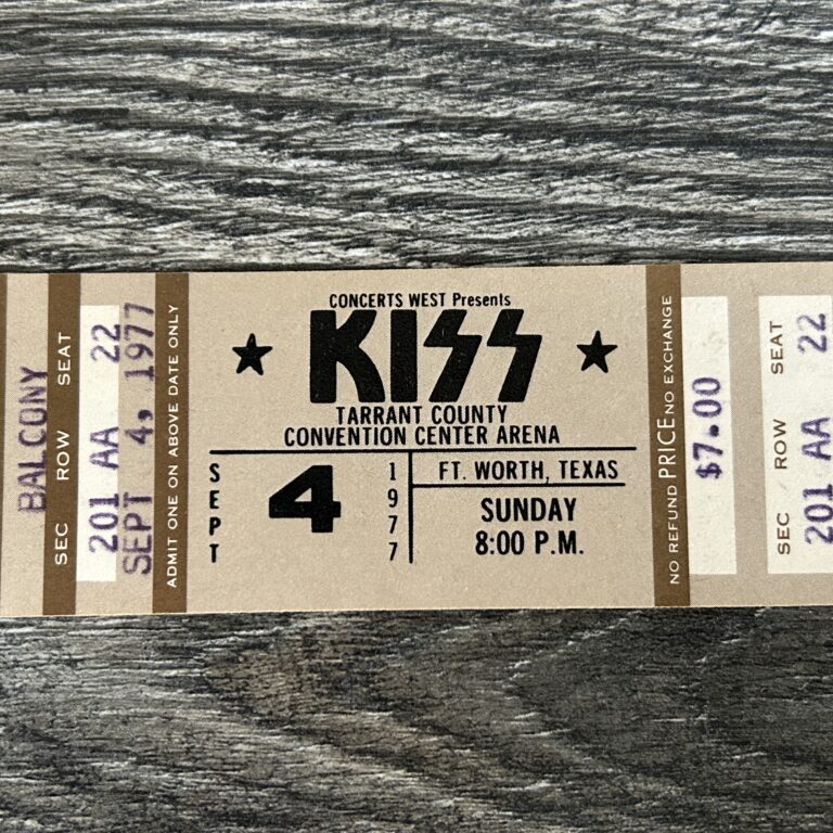 KISS FULL TICKET STUB Texas 9/4 1977 Love Gun Concert Tour Vintage Kiss Aucoin A