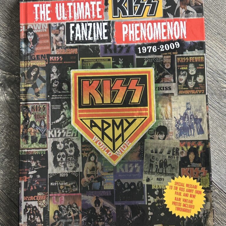 KISS Book Ultimate Kiss Fanzine Phenomenom 1976-2009 HC Vintage Kiss Aucoin