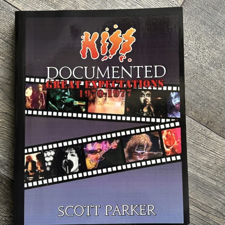 KISS Book Documented Great Expectations 1970-1977 299pg Vintage Kiss Aucoin