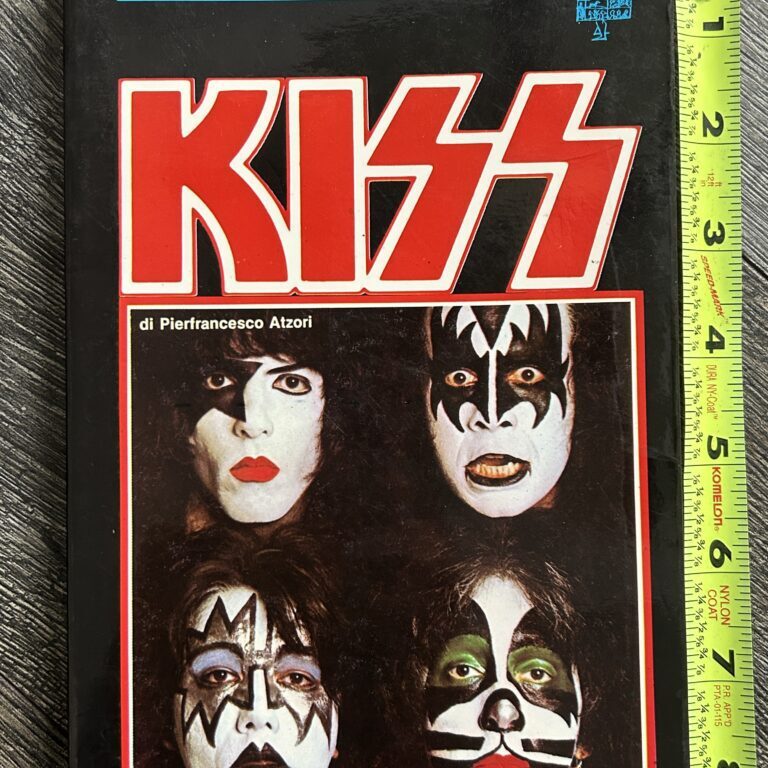 KISS Book Italy Late Side Musical Book 1983 Creatures Of The Night Vintage Kiss