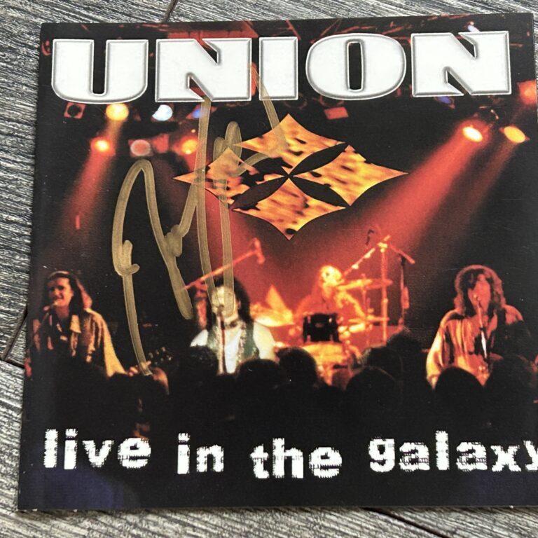 Kiss BRUCE KULICK Signed Autograph Union CD Booklet Live In The Galaxy Vintage