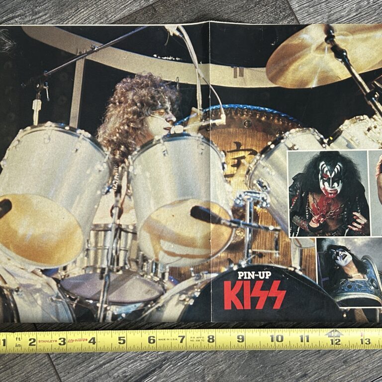 KISS Poster Centerfold Eric Carr Unmasked Tour Australia '80 Vintage Kiss Aucoin