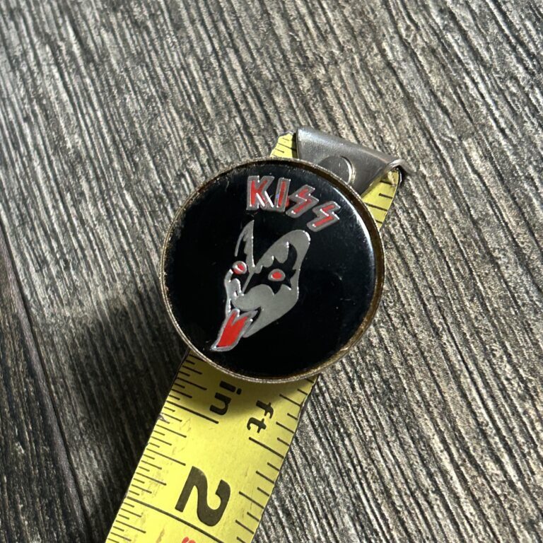 KISS Pin Badge Gene Simmons Face Tongue Round 1" Vintage Kiss Memorabilia Aucoin