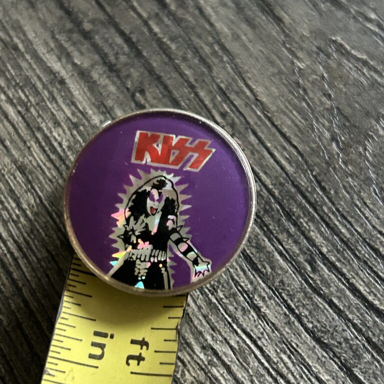 KISS Pin Badge Gene Simmons Alive Purple 1" Vintage Kiss Memorabilia Aucoin