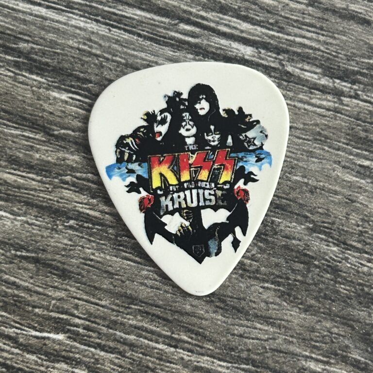 KISS Guitar Pick Kiss Kruise I Tommy Thayer Signature 2011 Vintage Kiss Plectrum