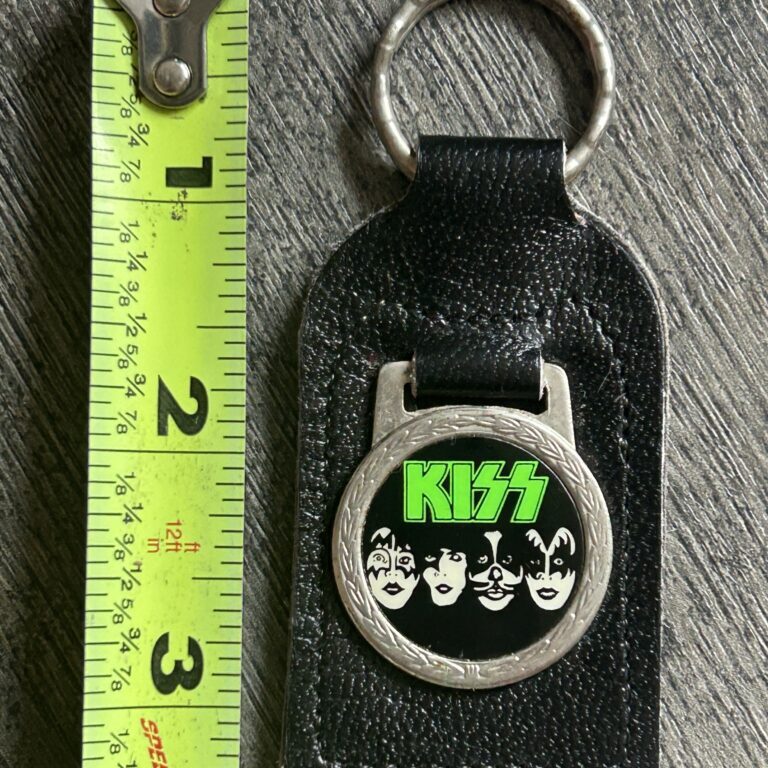 KISS Keychain Dynasty Medallion Black Leather UK Vintage Kiss Memorabilia Aucoin