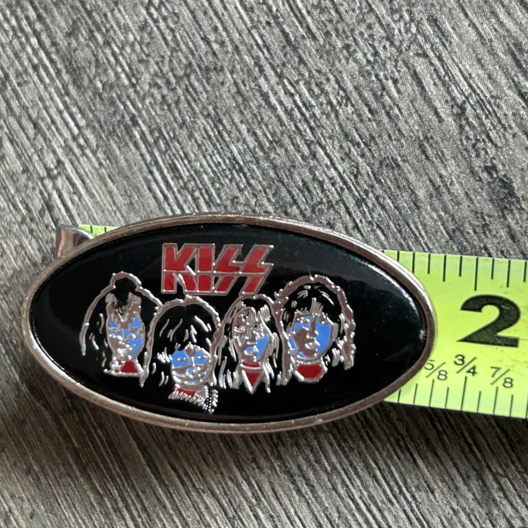 KISS Pin Badge 1978 Solo Albums Faces Oval 1.75" Vintage Kiss Memorabilia Aucoin