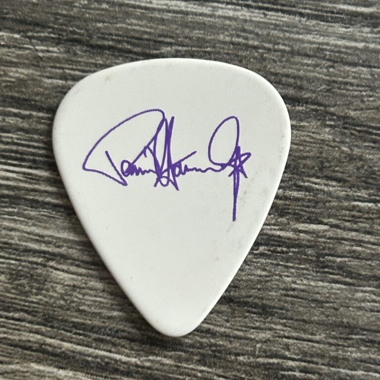 KISS Guitar Pick PAUL STANLEY White Purple Freedom To Rock Tour Vintage Kiss